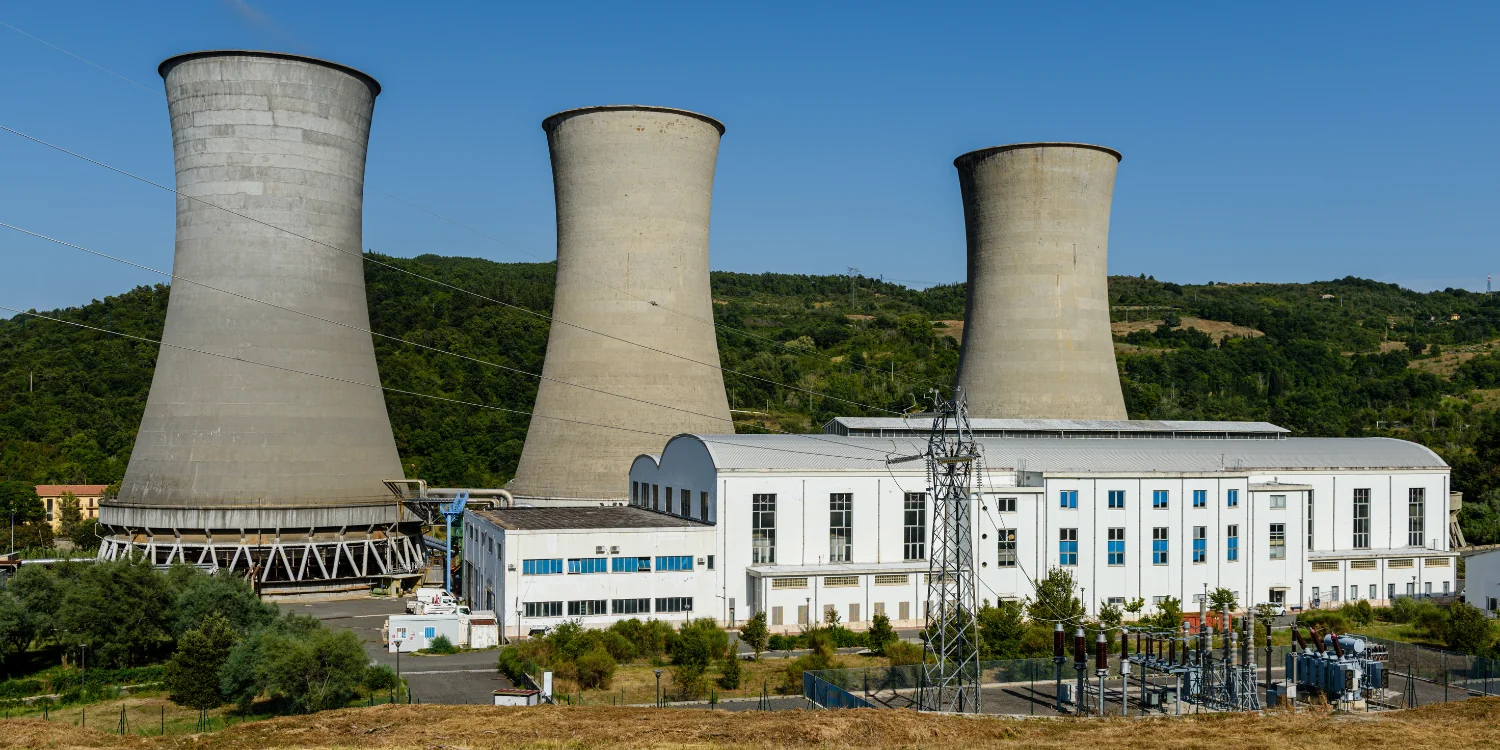 Larderello Geothermal Power Plant Italy - The World’s 10 Biggest Geothermal Energy Plants